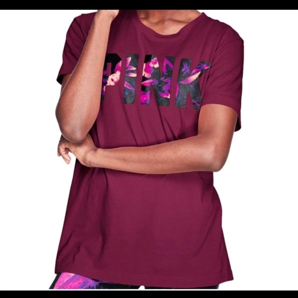 NWOT VS Pink Campus Tee